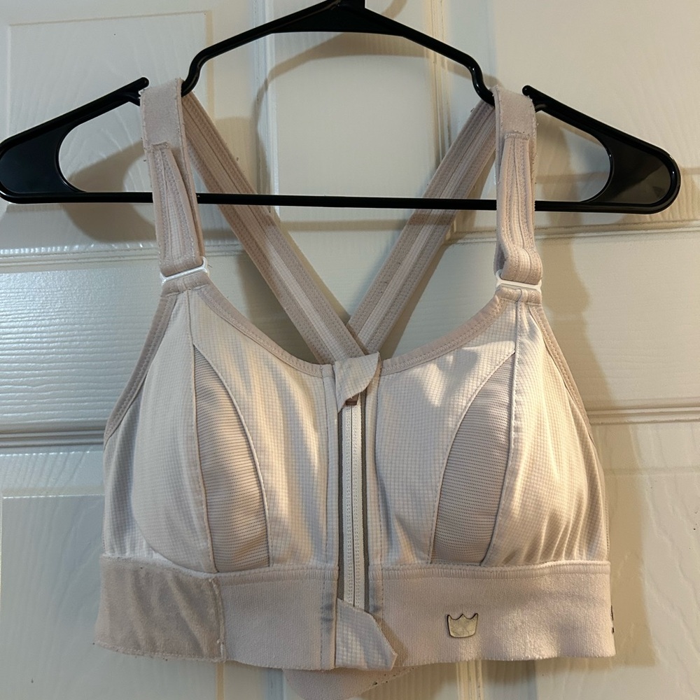 SHEFIT ULTIMATE Sports Bra